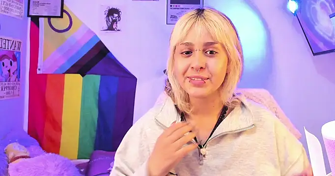 Snapshot of NekoWaifu chatting on November 11, 2025, 1:17 pm NekoWaifu online show from November 11, 2025, 1:17 pm