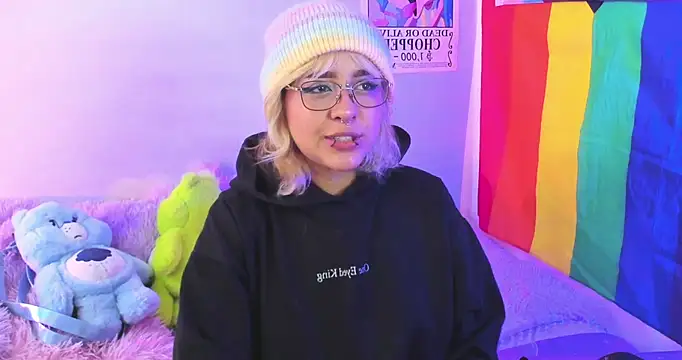 Snapshot of NekoWaifu chatting on November 3, 2025, 1:26 pm NekoWaifu online show from November 3, 2025, 1:26 pm