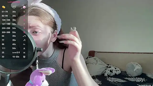 Snapshot of MargarettNewbie chatting on October 18, 2025, 4:14 am MargarettNewbie online show from October 18, 2025, 4:14 am