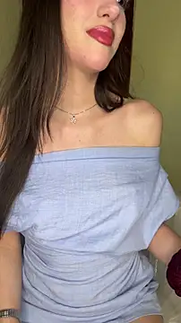 Emily-hottson online show from March 1, 2026, 7:08 am