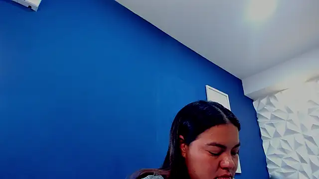 freya cole  online show from October 31, 2025, 12:02 pm