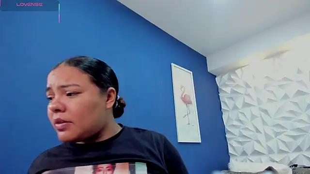 freya cole  online show from November 19, 2025, 11:43 am