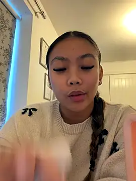 Snapshot of MissCherryyxox chatting on September 24, 2025, 5:30 pm MissCherryyxox online show from September 24, 2025, 5:30 pm