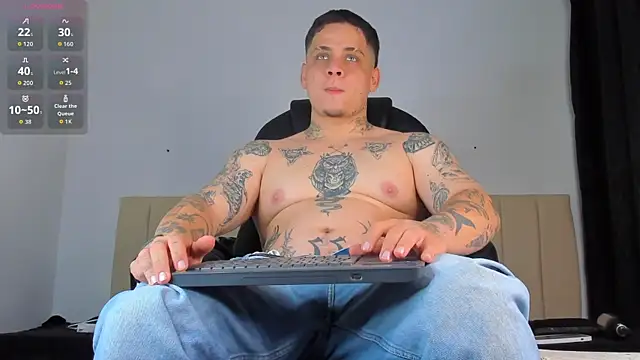 Snapshot of denis_munera chatting on December 3, 2025, 10:36 am denis munera online show from December 3, 2025, 10:36 am