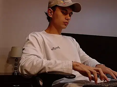 jaico santos online show from October 1, 2025, 10:57 pm