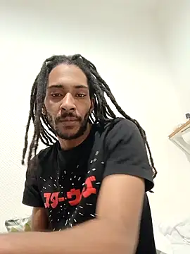 Snapshot of Mikaaa97 chatting on December 14, 2025, 11:43 pm Mikaaa97 online show from December 14, 2025, 11:43 pm