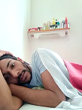 Snapshot of Mikaaa97 chatting on December 14, 2025, 11:38 am Mikaaa97 online show from December 14, 2025, 11:38 am