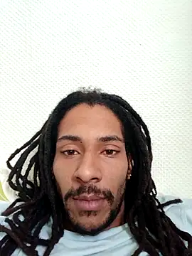 Snapshot of Mikaaa97 chatting on October 25, 2025, 8:02 am Mikaaa97 online show from October 25, 2025, 8:02 am