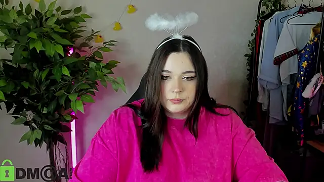 Mia R0ss online show from February 12, 2026, 12:32 am