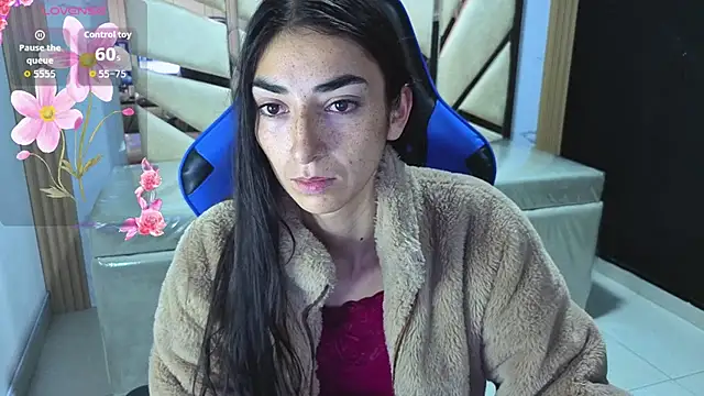 Maily a  online show from April 18, 2026, 12:51 pm