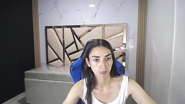 Snapshot of Maily_a_ chatting on November 19, 2025, 2:55 am Maily a online show from November 19, 2025, 2:55 am