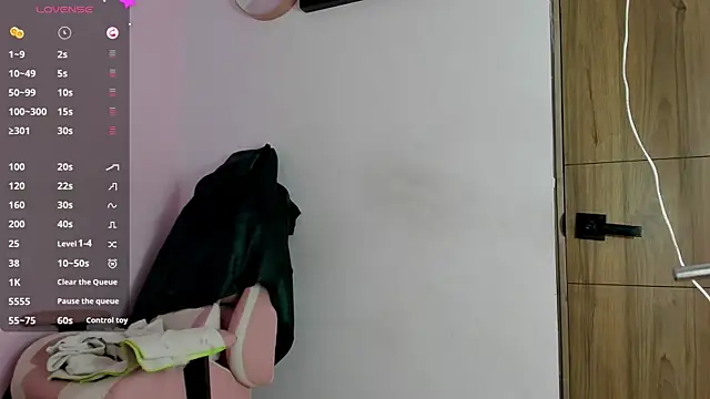 Snapshot of Yuni_kim chatting on November 26, 2025, 3:23 pm Yuni kim online show from November 26, 2025, 3:23 pm