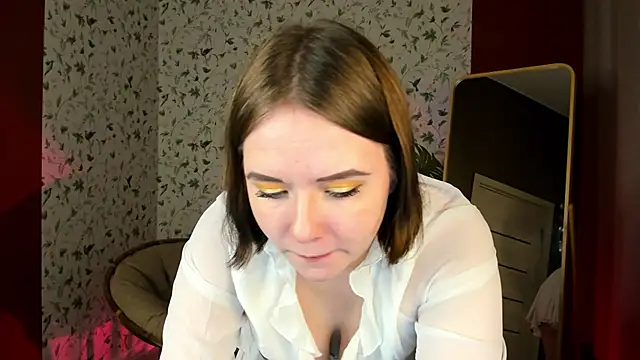 Snapshot of Sophi_X chatting on December 3, 2025, 8:08 pm Sophi X online show from December 3, 2025, 8:08 pm