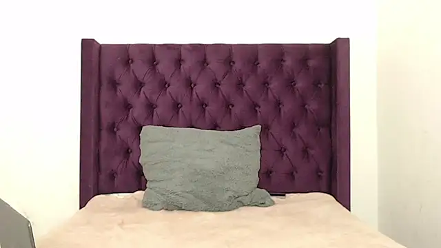 KaMila M00N online show from March 27, 2026, 9:49 pm