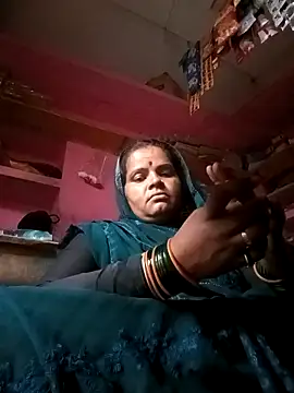 Snapshot of Sh_kiyara chatting on September 24, 2025, 12:40 am Sh kiyara online show from September 24, 2025, 12:40 am