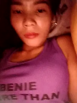 linhkem-cute online show from September 29, 2025, 1:28 pm