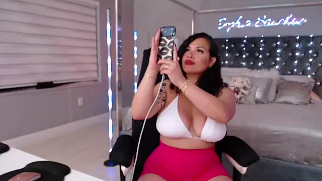 theofficialsophiasanchez online show from April 9, 2026, 12:56 am