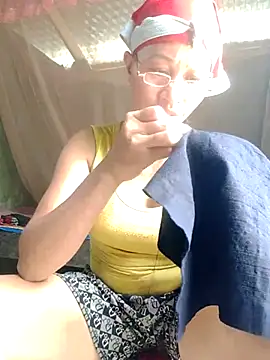 donna-bae online show from July 11, 2026, 2:56 am