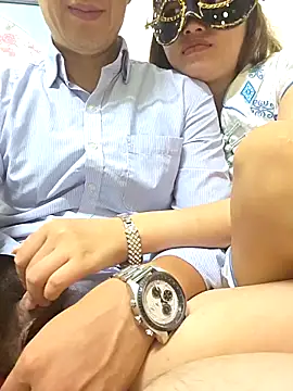 MaiHoang2k online show from October 23, 2025, 3:32 pm