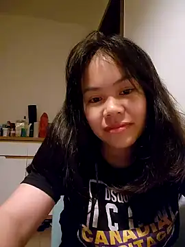 Snapshot of CicumBae chatting on October 20, 2025, 4:18 pm CicumBae online show from October 20, 2025, 4:18 pm