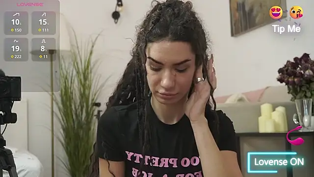 Snapshot of adisson_fox chatting on November 16, 2025, 7:24 am adisson fox online show from November 16, 2025, 7:24 am