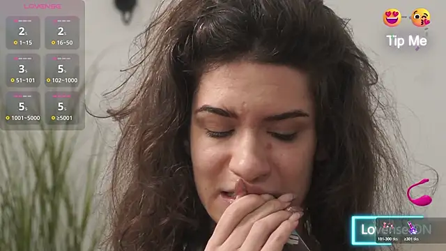 Snapshot of adisson_fox chatting on November 19, 2025, 7:08 am adisson fox online show from November 19, 2025, 7:08 am