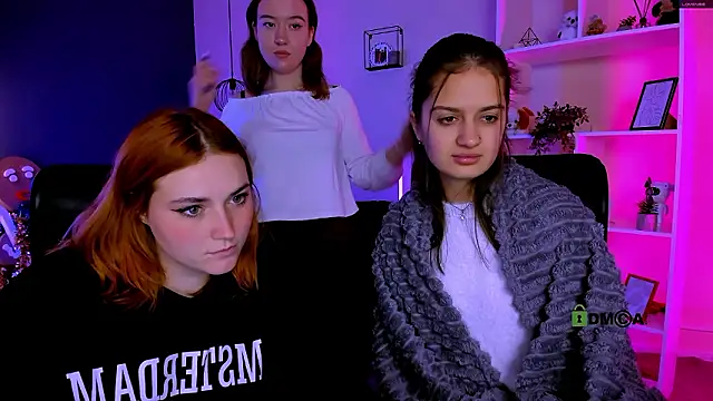 Snapshot of casey_meow_ chatting on January 18, 2026, 10:07 am casey meow online show from January 18, 2026, 10:07 am