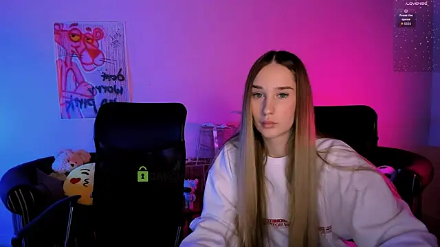 Snapshot of casey_meow_ chatting on January 14, 2026, 9:57 am casey meow online show from January 14, 2026, 9:57 am