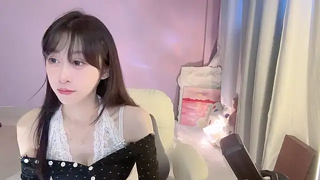 ai-ai-mi online show from November 11, 2025, 5:02 am