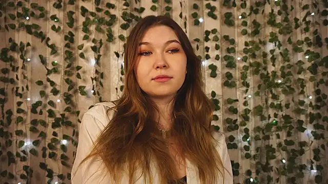 cheeky cherry juice online show from November 4, 2025, 1:04 pm