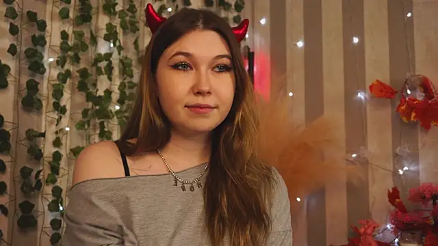 cheeky cherry juice online show from November 3, 2025, 1:04 pm