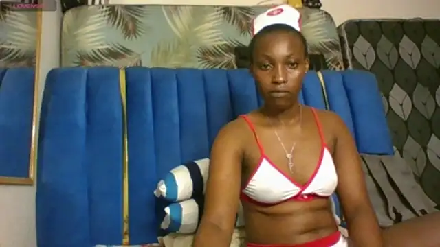 Snapshot of LoveyDoveyy- chatting on November 12, 2025, 1:54 am LoveyDoveyy- online show from November 12, 2025, 1:54 am