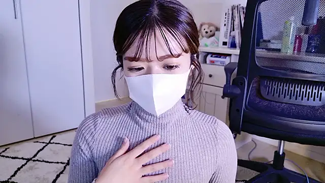 Snapshot of SatoYuri_jp chatting on October 9, 2025, 12:38 pm SatoYuri jp online show from October 9, 2025, 12:38 pm