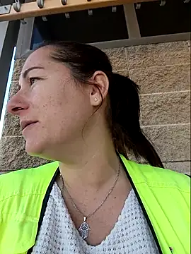 bichota85 online show from October 28, 2025, 10:58 am