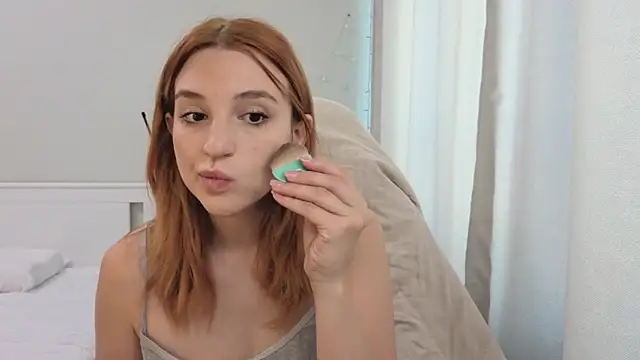 lunatale2 online show from September 30, 2025, 8:20 am