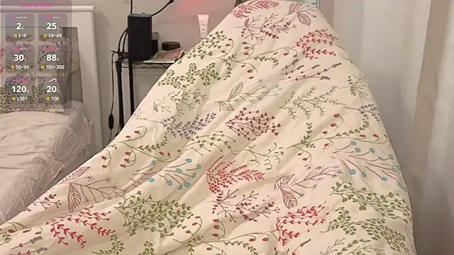 lunatale2 online show from September 27, 2025, 1:50 pm