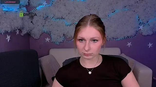 ariana ross7 online show from April 1, 2026, 7:22 pm