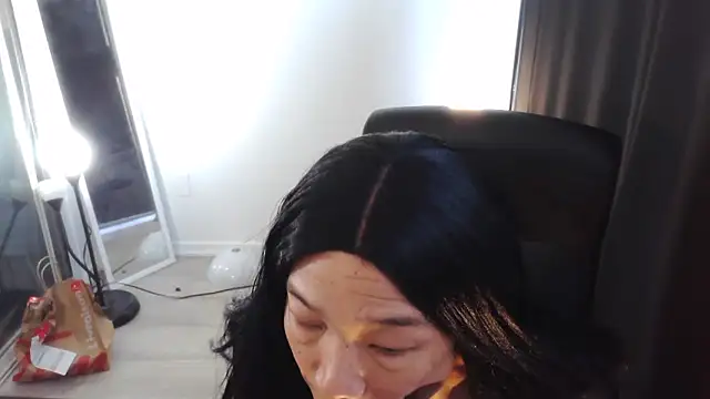 CassiPark online show from September 26, 2025, 11:50 am