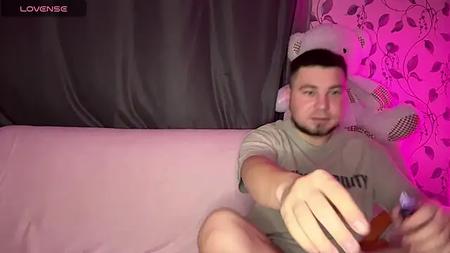 coupleinspire online show from November 9, 2025, 8:02 pm