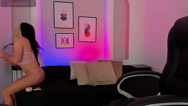 Juanita  acosta1 online show from November 29, 2025, 1:33 pm