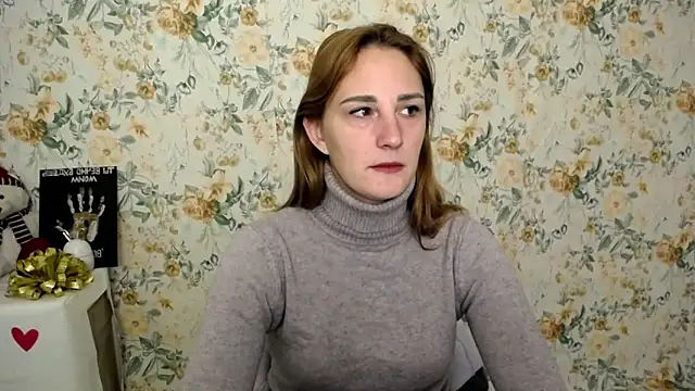Milana Cutie  online show from October 14, 2025, 5:52 am