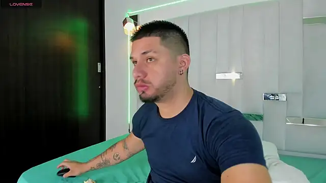 Snapshot of Jacob19_ chatting on October 8, 2025, 12:17 pm Jacob19  online show from October 8, 2025, 12:17 pm