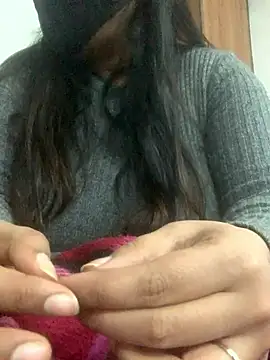 hottyshanaya online show from January 18, 2026, 2:53 pm