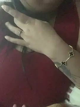 Snapshot of hottyshanaya chatting on February 3, 2026, 12:32 pm hottyshanaya online show from February 3, 2026, 12:32 pm