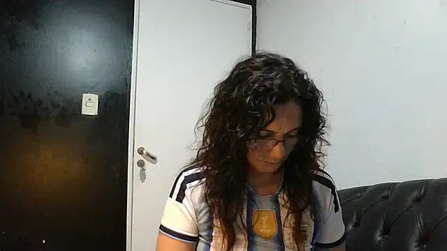 Snapshot of dulcefanny chatting on July 4, 2026, 2:07 am dulcefanny online show from July 4, 2026, 2:07 am