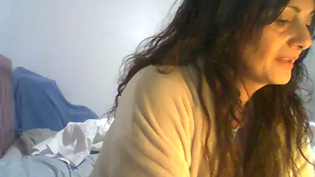 Snapshot of dulcefanny chatting on June 16, 2026, 6:08 pm dulcefanny online show from June 16, 2026, 6:08 pm