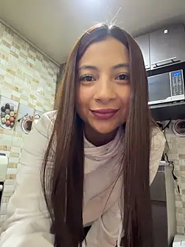 Snapshot of Karlee_Grey1 chatting on February 26, 2026, 12:21 am Karlee Grey1 online show from February 26, 2026, 12:21 am