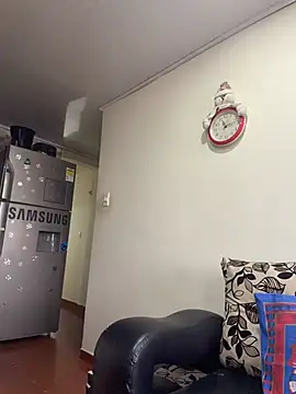 Snapshot of Karlee_Grey1 chatting on December 21, 2025, 7:37 pm Karlee Grey1 online show from December 21, 2025, 7:37 pm