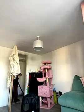 QueenStacyxox online show from November 17, 2025, 2:32 pm