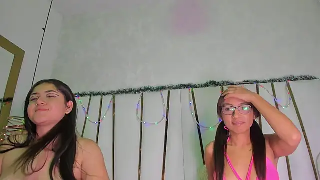 Snapshot of mia_vy chatting on November 30, 2025, 7:03 pm mia vy online show from November 30, 2025, 7:03 pm